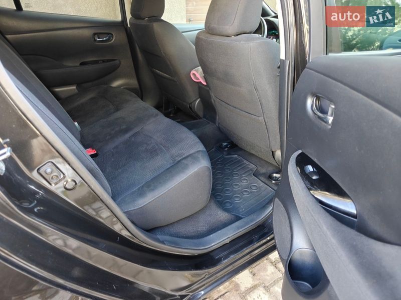 Хетчбек Nissan Leaf 2014 в Івано-Франківську