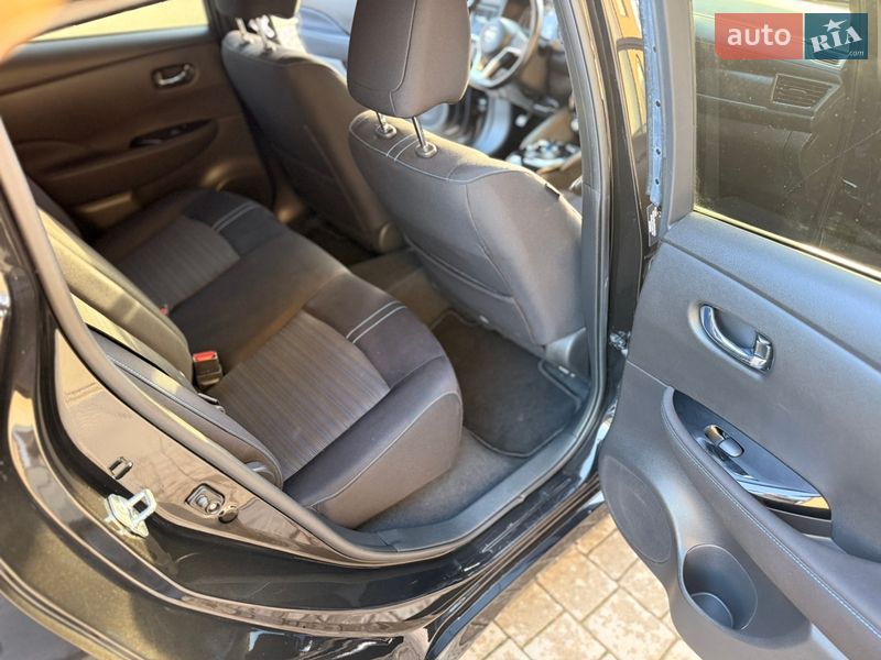 Хэтчбек Nissan Leaf 2020 в Львове