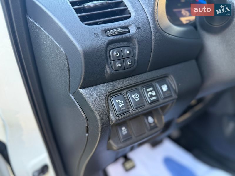 Хетчбек Nissan Leaf 2013 в Трускавці