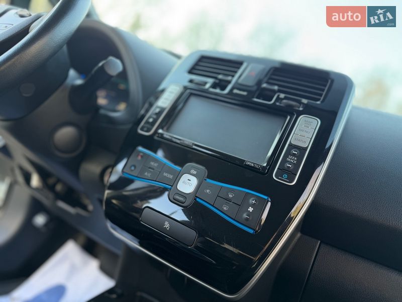 Хетчбек Nissan Leaf 2013 в Трускавці