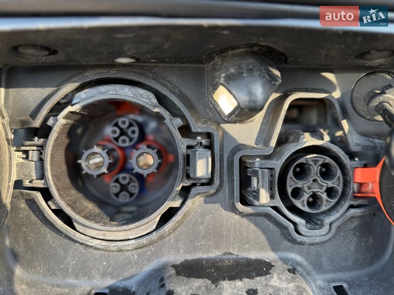 Хетчбек Nissan Leaf 2013 в Трускавці