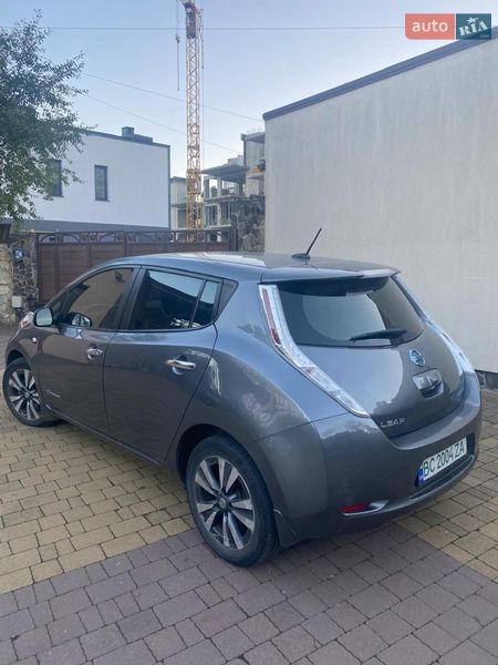 Хетчбек Nissan Leaf 2015 в Львові
