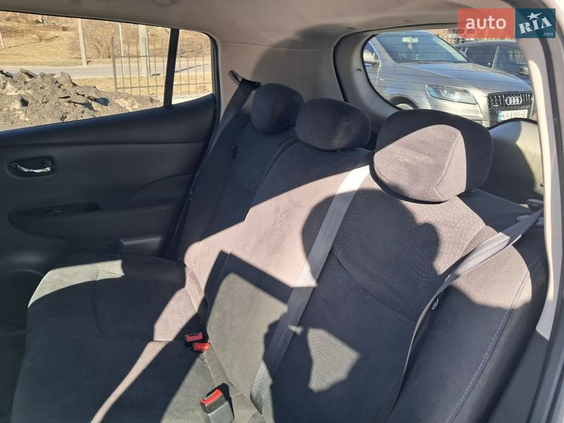Хэтчбек Nissan Leaf 2014 в Ровно