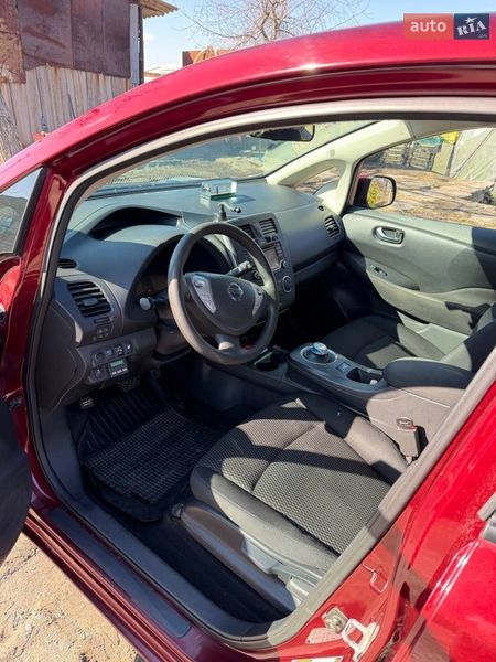 Хетчбек Nissan Leaf 2017 в Запоріжжі