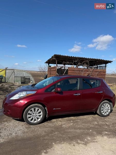 Хетчбек Nissan Leaf 2017 в Запоріжжі