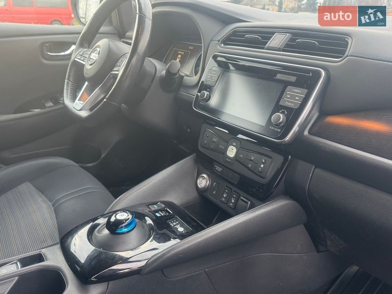 Хэтчбек Nissan Leaf 2018 в Житомире