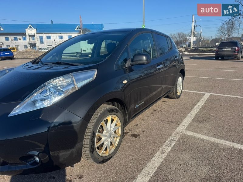 Хэтчбек Nissan Leaf 2015 в Житомире
