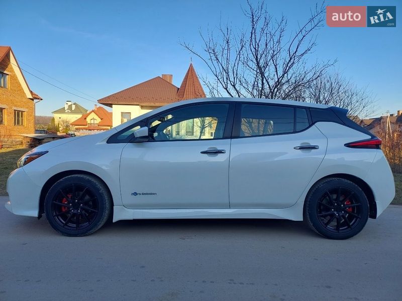 Хэтчбек Nissan Leaf 2018 в Ивано-Франковске