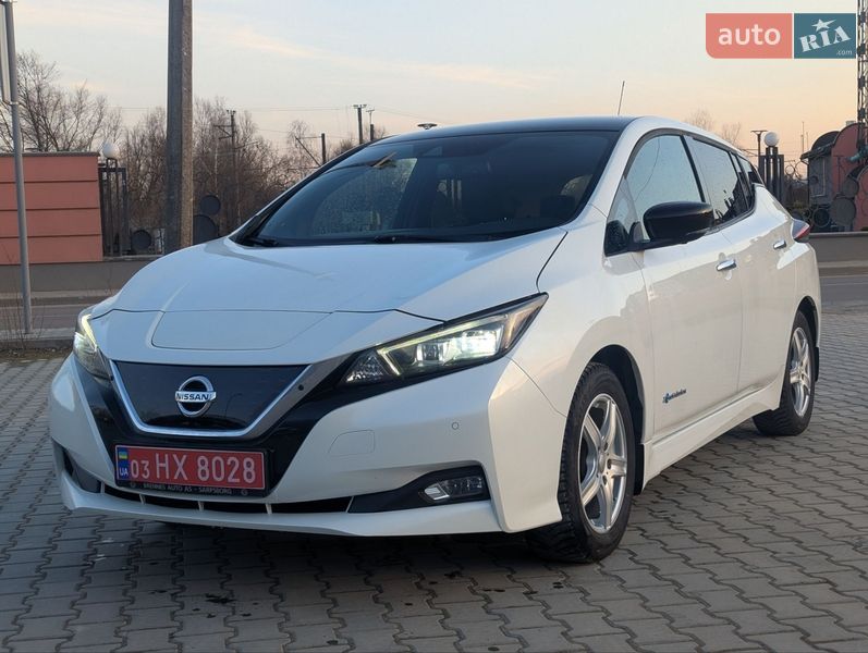 Хэтчбек Nissan Leaf 2018 в Дрогобыче