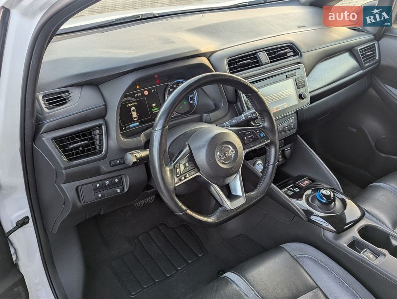 Хэтчбек Nissan Leaf 2018 в Дрогобыче