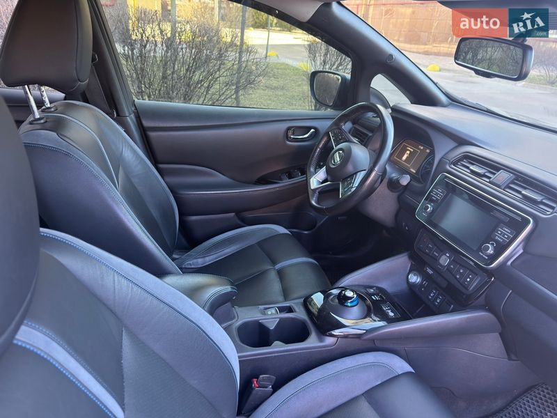 Хетчбек Nissan Leaf 2018 в Одесі
