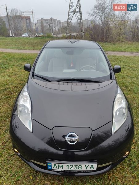Хэтчбек Nissan Leaf 2014 в Житомире
