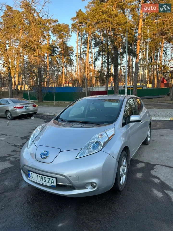 2013 Nissan Leaf - мініатюра 14