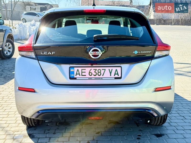 Хетчбек Nissan Leaf 2018 в Дніпрі фото 14 Хетчбек Nissan Leaf 2018 в Дніпрі