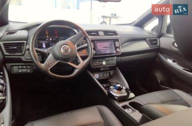 Хэтчбек Nissan Leaf 2020 в Хмельницком