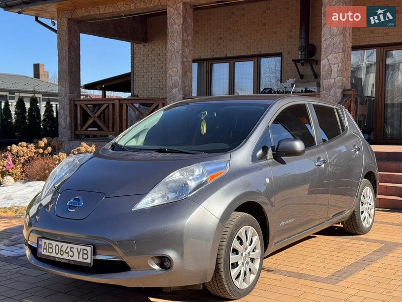 Хэтчбек Nissan Leaf 2014 в Виннице