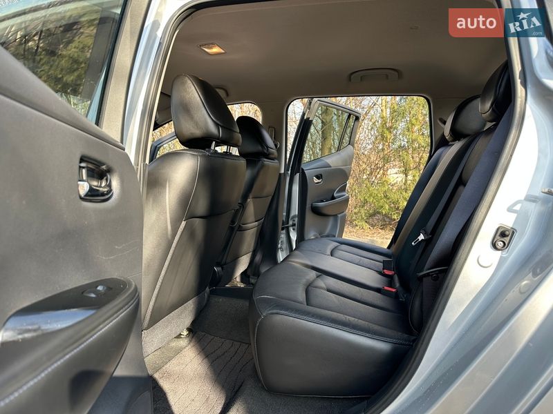 Хэтчбек Nissan Leaf 2013 в Ровно