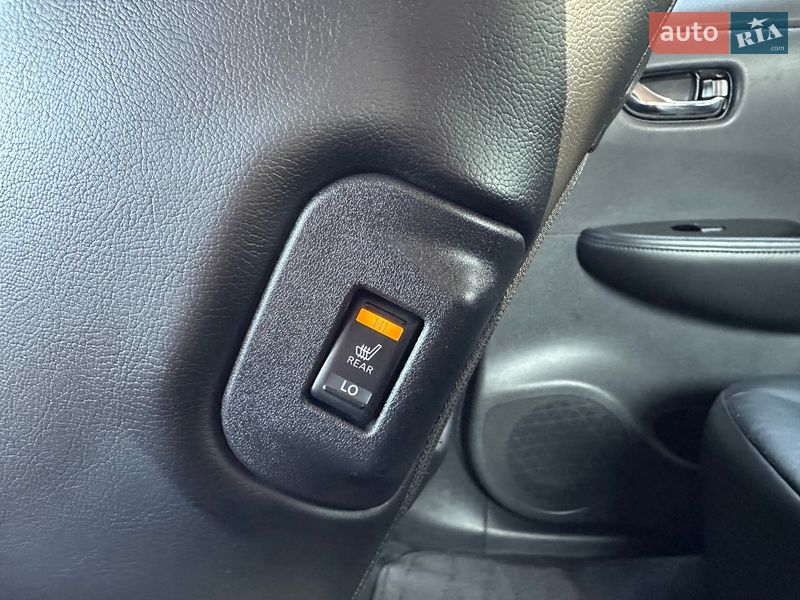 Хэтчбек Nissan Leaf 2013 в Ровно