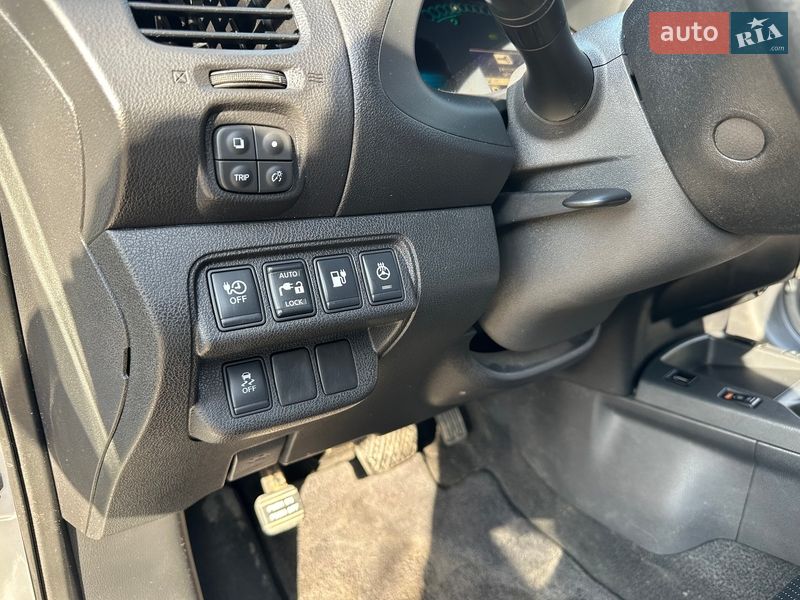 Хэтчбек Nissan Leaf 2013 в Ровно