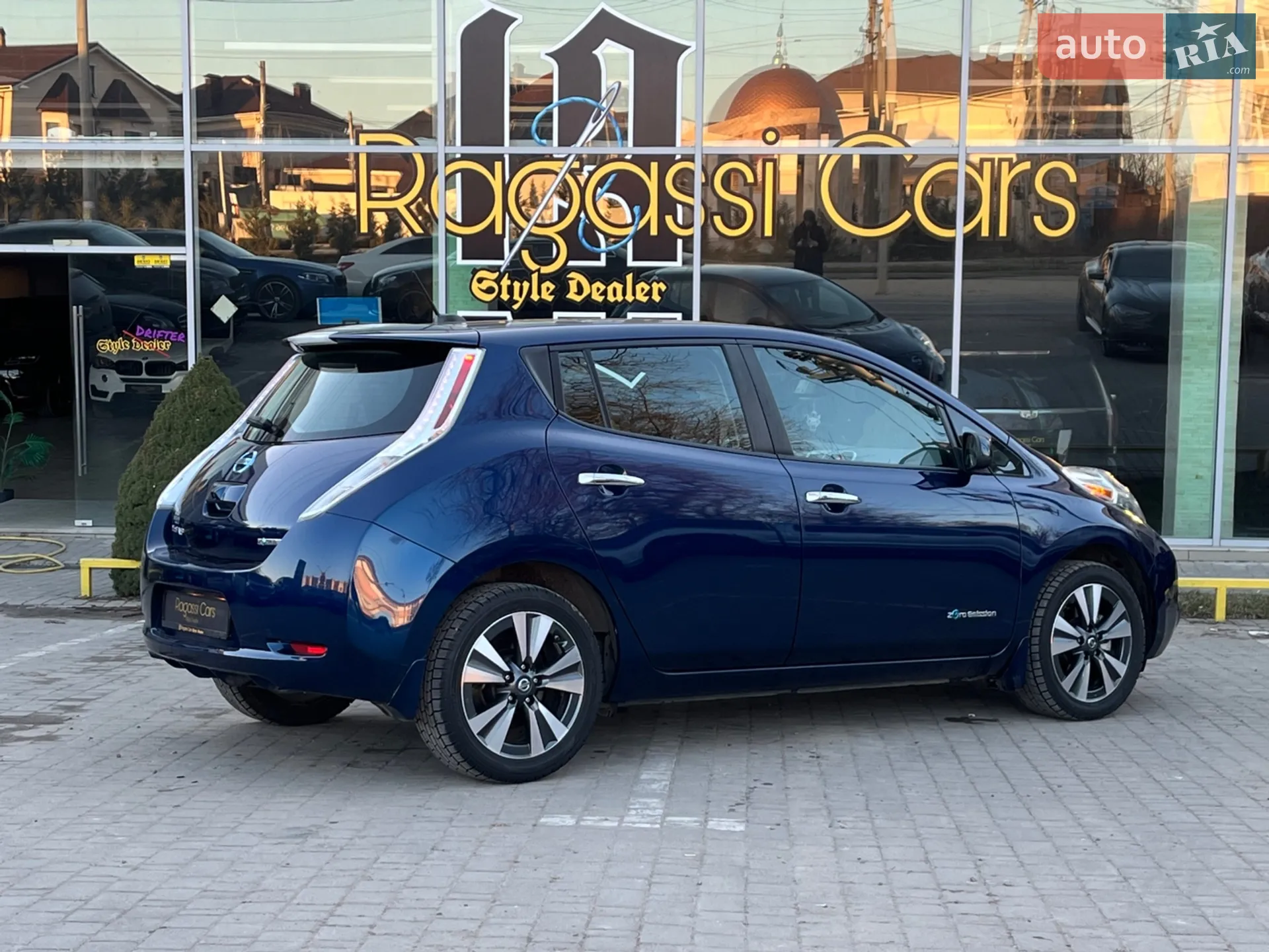 2016 Nissan Leaf - мініатюра 3