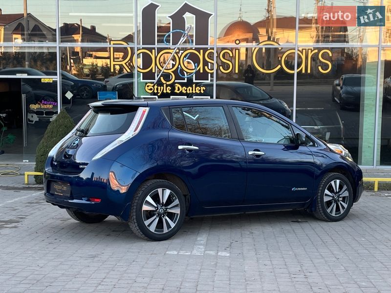 Хэтчбек Nissan Leaf 2016 в Одессе