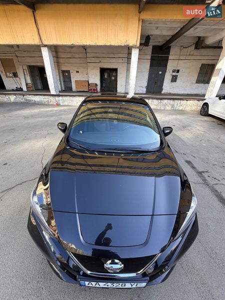 Хетчбек Nissan Leaf 2018 в Києві
