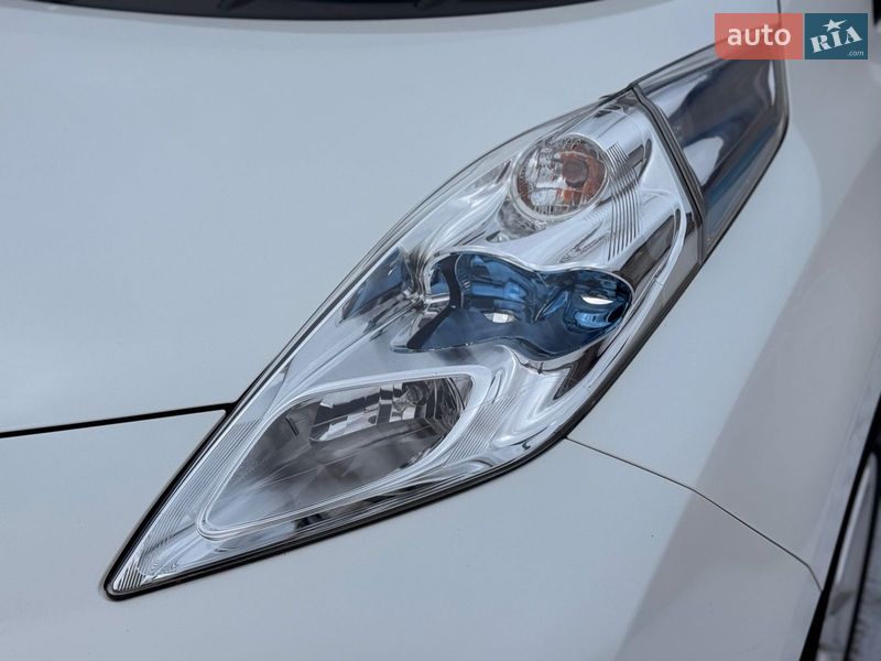 Хетчбек Nissan Leaf 2014 в Сарнах