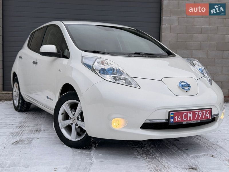 Хетчбек Nissan Leaf 2014 в Сарнах