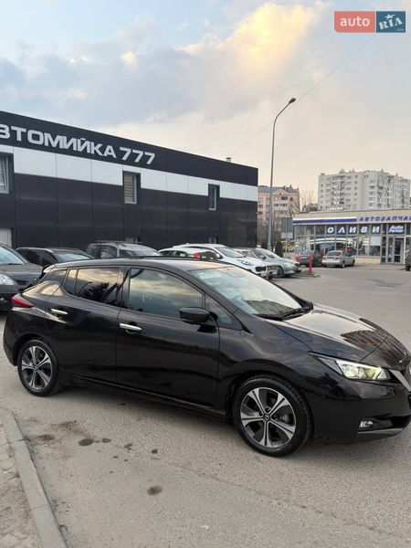 Хэтчбек Nissan Leaf 2021 в Львове