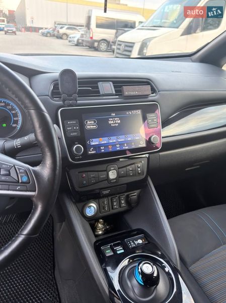 Хэтчбек Nissan Leaf 2021 в Львове