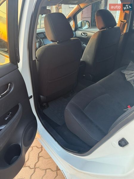 Хетчбек Nissan Leaf 2014 в Нововолинську