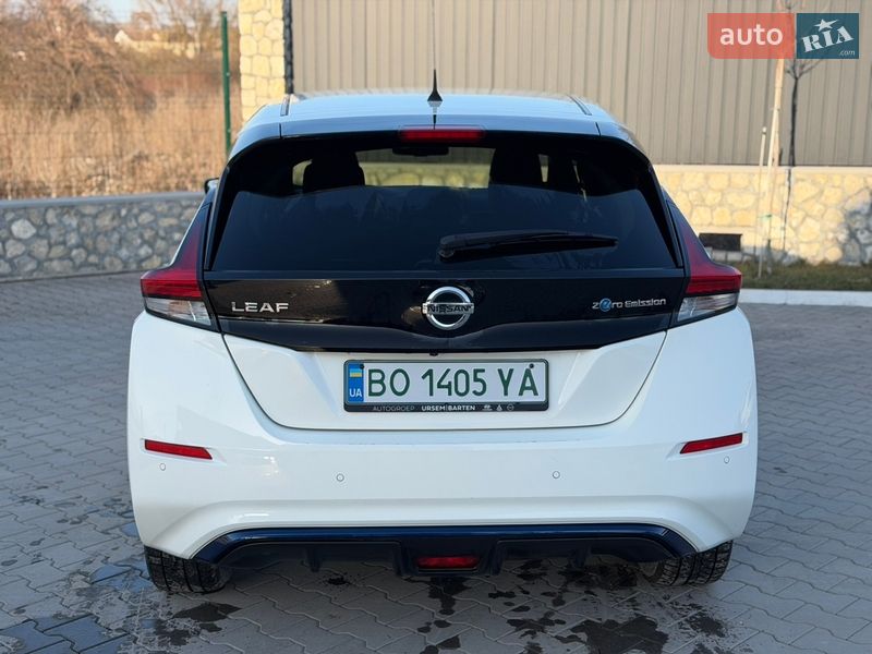 Хэтчбек Nissan Leaf 2021 в Тернополе