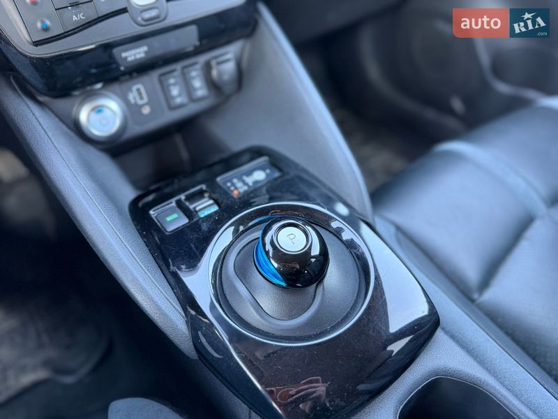 Хэтчбек Nissan Leaf 2021 в Тернополе