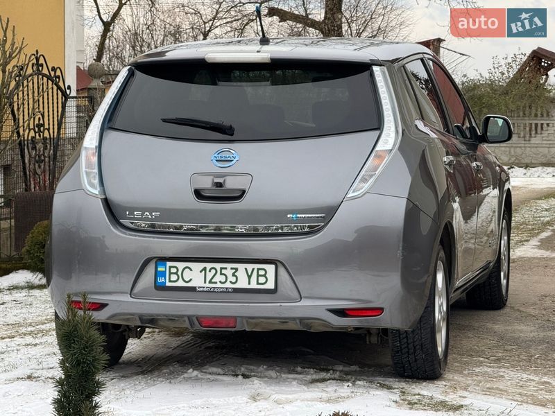 Хэтчбек Nissan Leaf 2013 в Дрогобыче