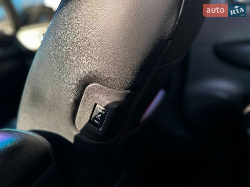 Хэтчбек Nissan Leaf 2018 в Днепре