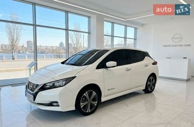 Хэтчбек Nissan Leaf 2018 в Днепре