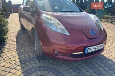 Хэтчбек Nissan Leaf 2012 в Радивилове