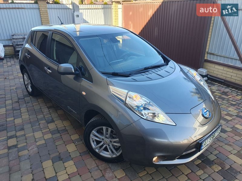 Хетчбек Nissan Leaf 2014 в Горі