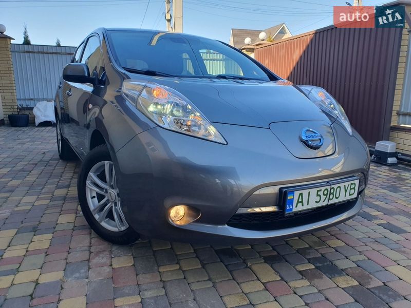 Хетчбек Nissan Leaf 2014 в Горі