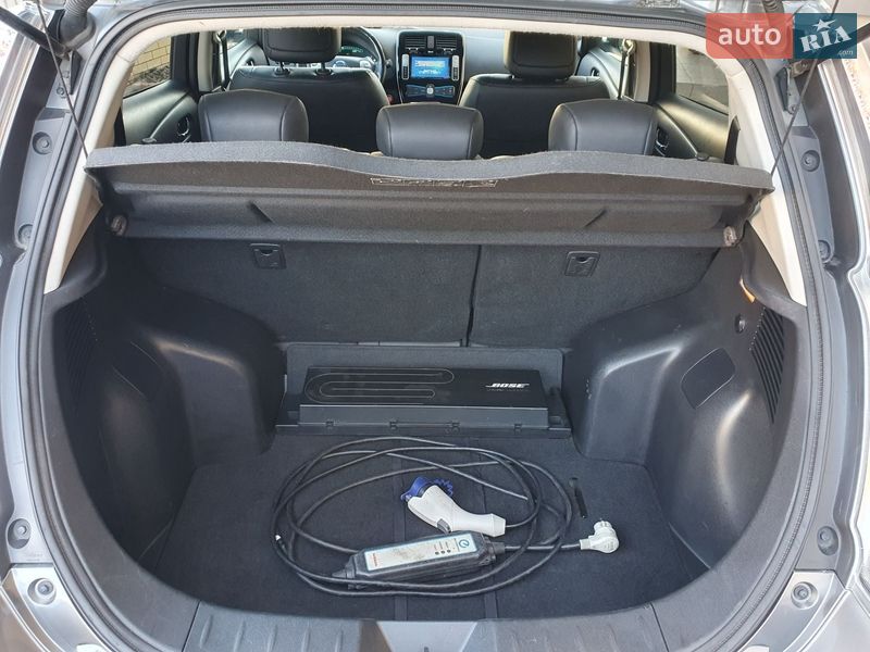 Хетчбек Nissan Leaf 2014 в Горі