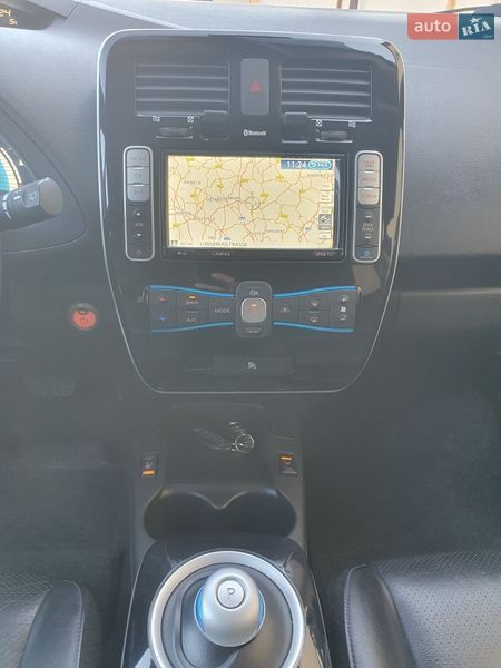 Хетчбек Nissan Leaf 2014 в Горі