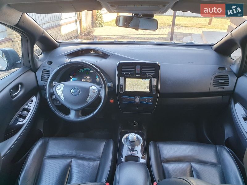 Хетчбек Nissan Leaf 2014 в Горі