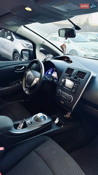 Хэтчбек Nissan Leaf 2015 в Черкассах