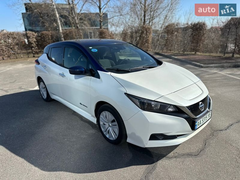 Хетчбек Nissan Leaf 2017 в Києві