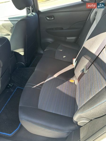 Хетчбек Nissan Leaf 2017 в Києві