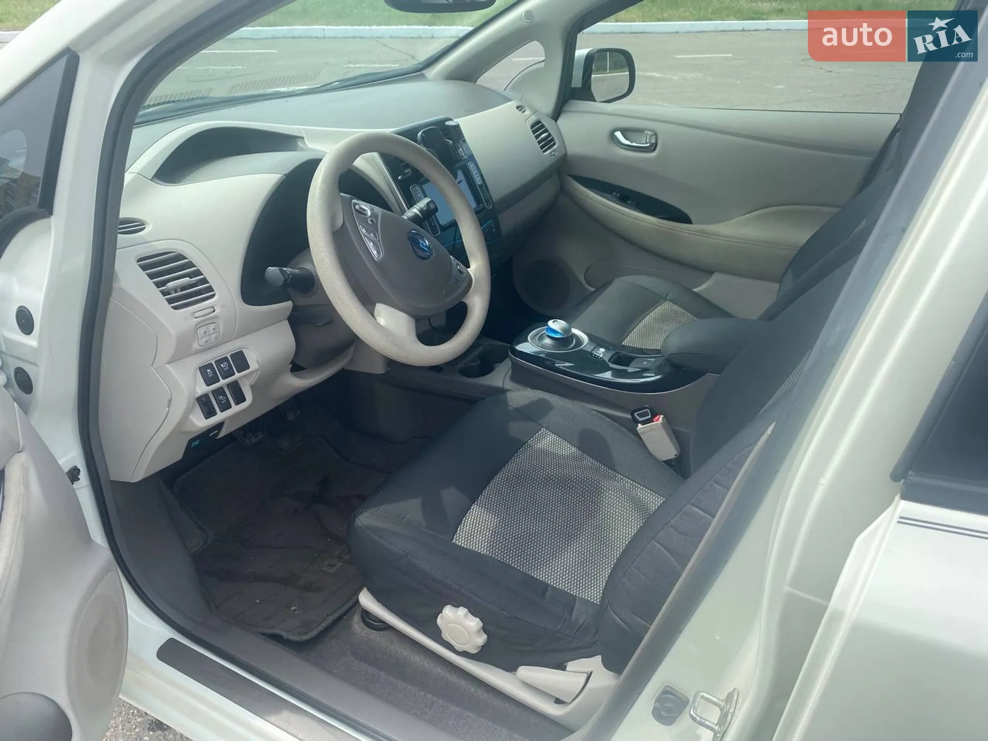 2011 Nissan Leaf - мініатюра 10