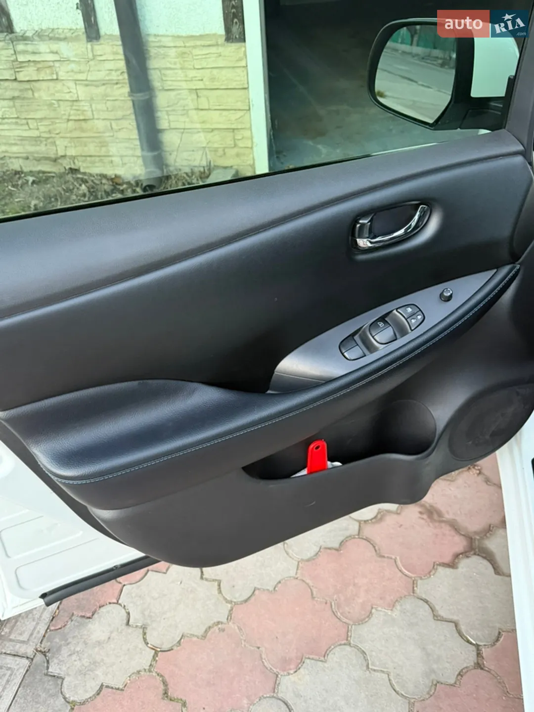 2015 Nissan Leaf - мініатюра 9