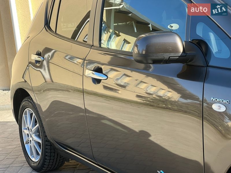 Хетчбек Nissan Leaf 2016 в Трускавці