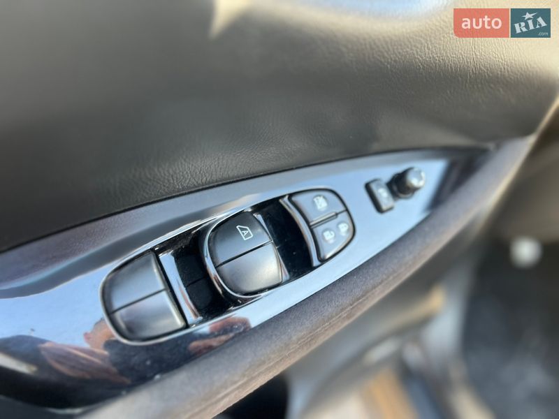 Хетчбек Nissan Leaf 2016 в Трускавці