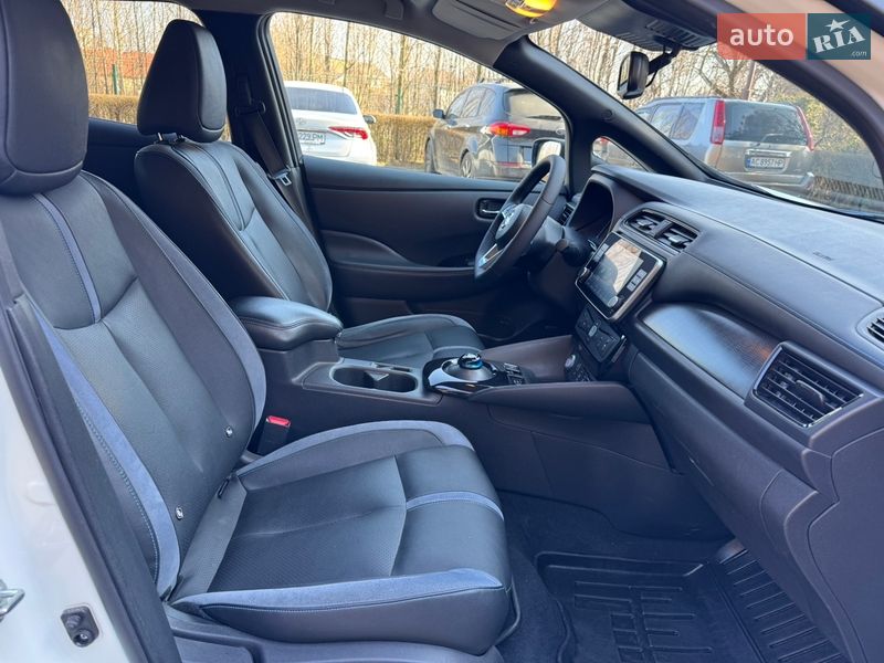 Хэтчбек Nissan Leaf 2020 в Луцке